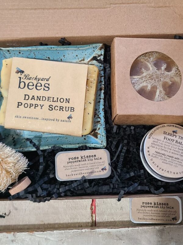 Bee-u-t-full rustic housewarming gift set