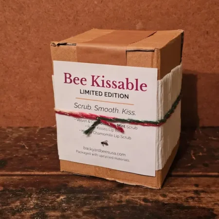 Bee-Kissable-Limited-Edition Bee Kissable Gift Box - limited edition for the holidays - in upcycled box and seasonal soft yarn