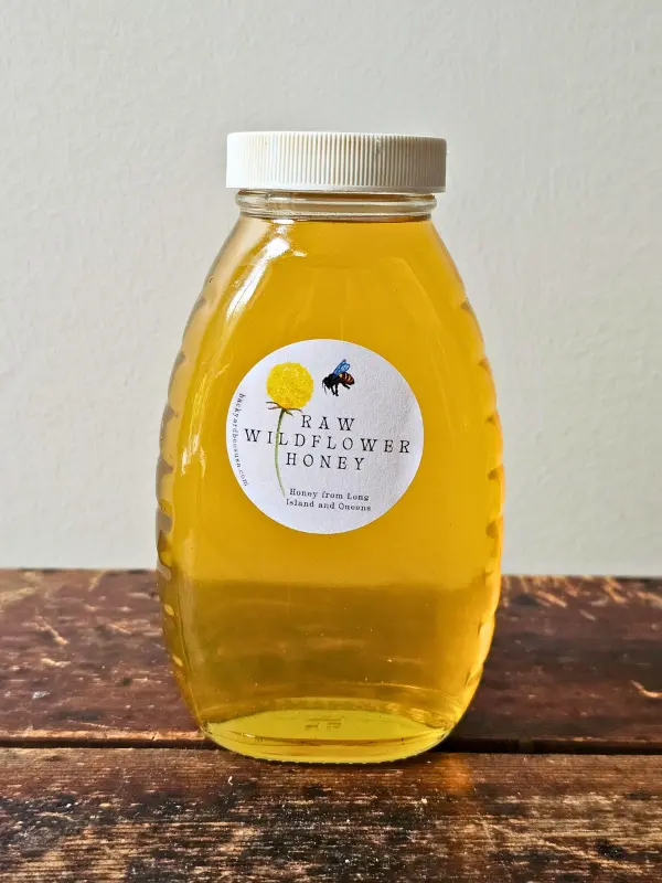 One pound glass jar of Oyster Bay local honey from Backyard Bees apiary